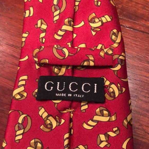 GUCCI  100% silk tie - Picture 2 of 4